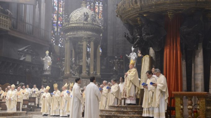 Pontificale_Santa Maria Nascente