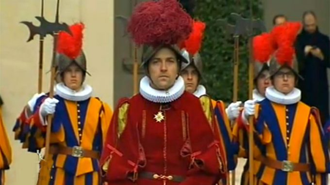 benedetto xvi partenza dal vaticano