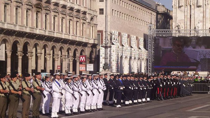 ingresso Delpini piazza