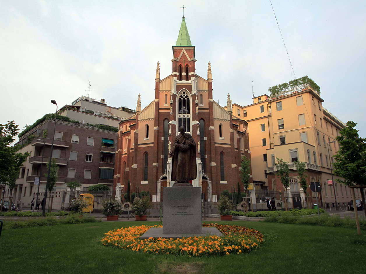 Santuario_di_San_Camillo,_Centrale,_Milan,_Lombardy,_Italy_-_panoramio