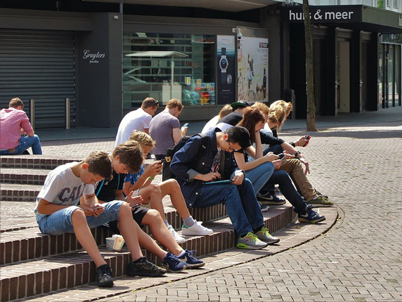 ragazzi giovani teenager adolescenti