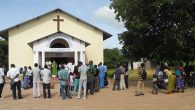 Ingresso in Chiesa a Situmbeko