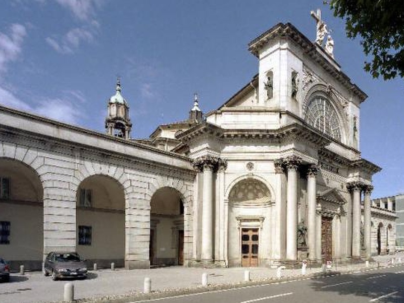 Santuario del Crocefisso a Como