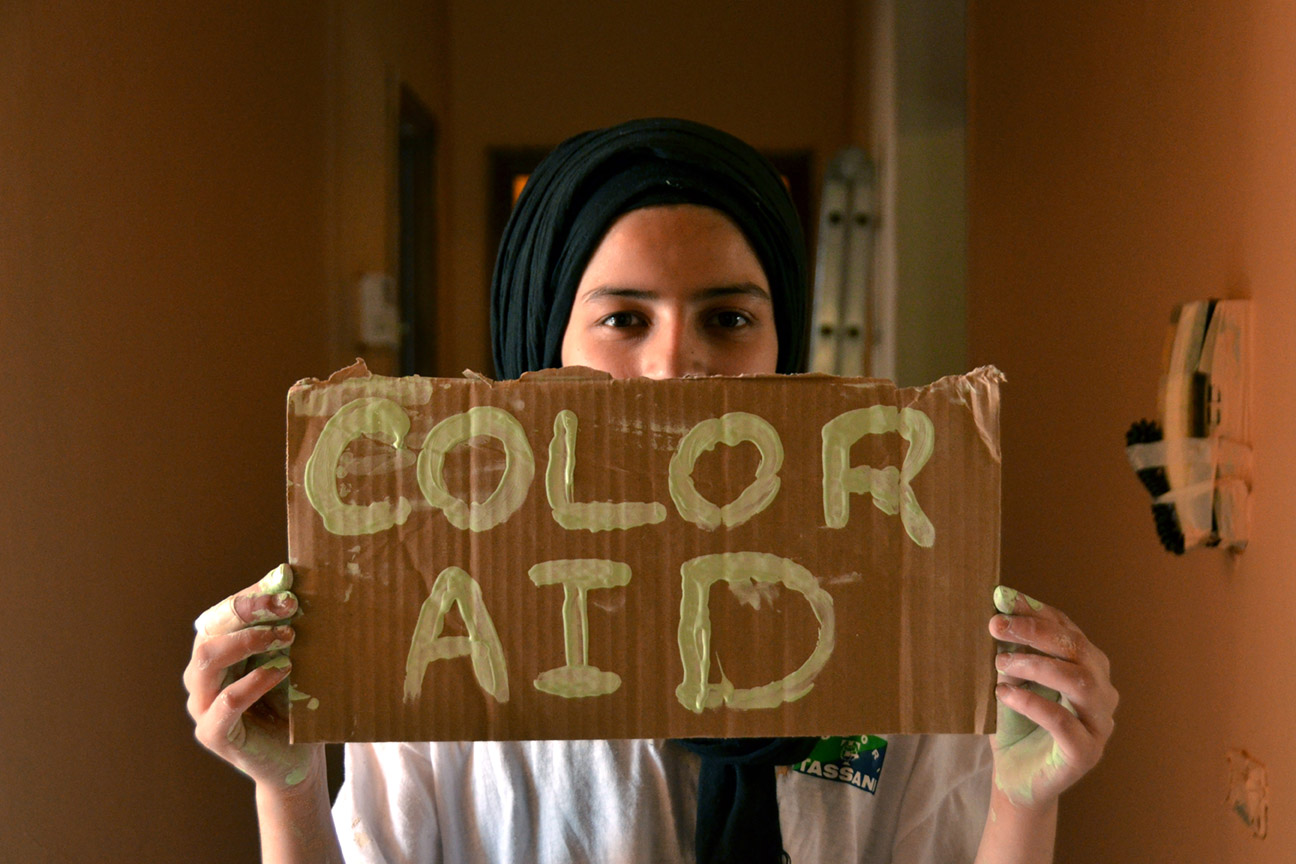 -COLOR AID-01