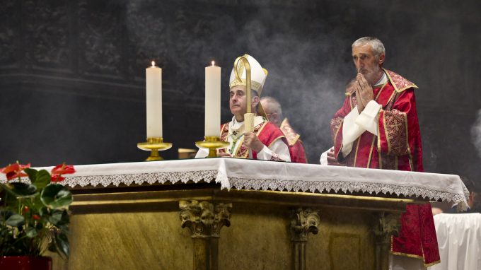 MESSA IN DUOMO DI MARIO DELPINI PER L'EX CARDINALE DEFUNTO DIONIGI TETTAMANZI