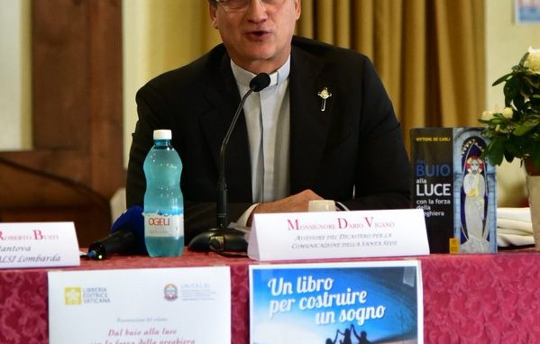 lourdes presentaione libro 03