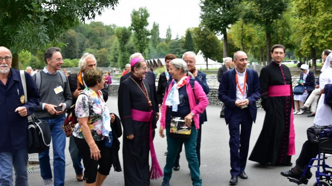 processione alla grotta_AFFO