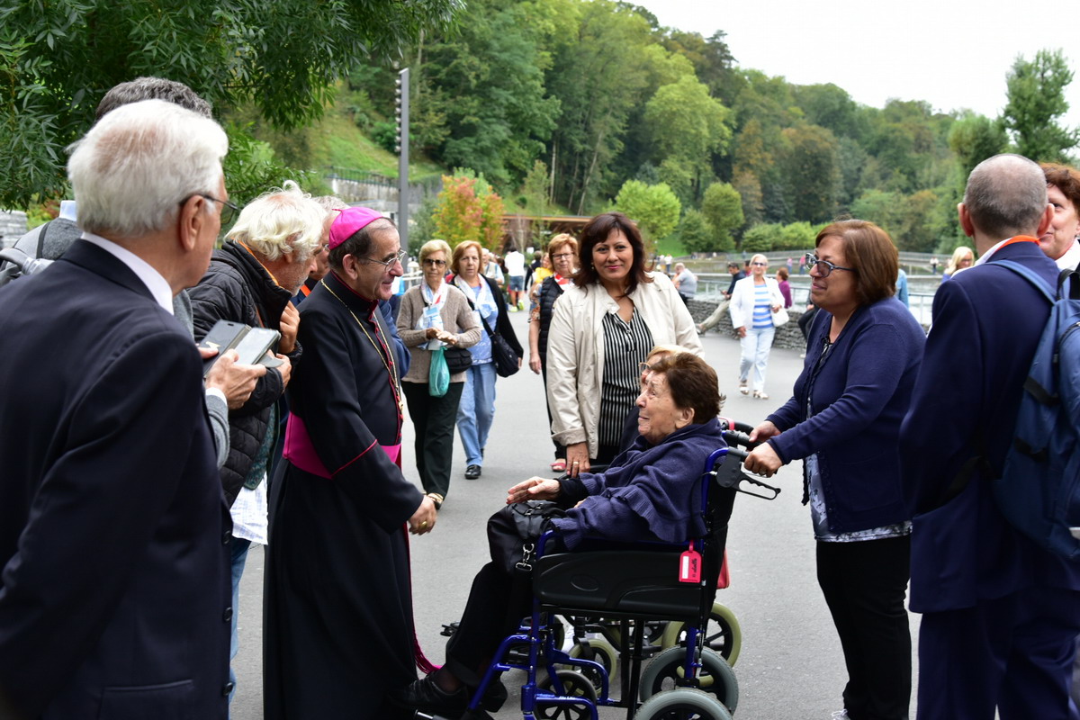 processione alla grotta_AFFP