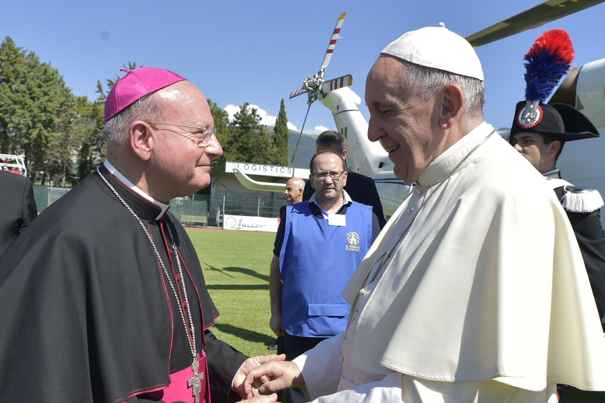 Papa Francesco e monsignor Domenico Sorrentino