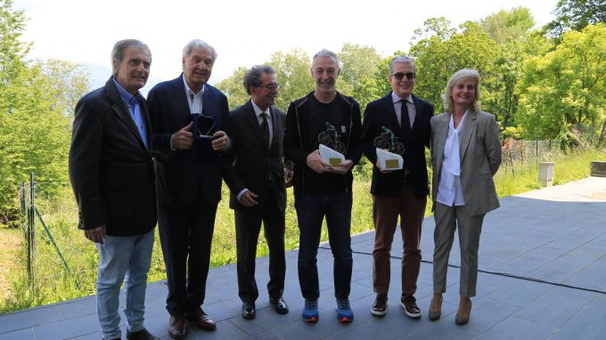 I tre Torriani con i due premiati del Torriani e Zandegù (1)