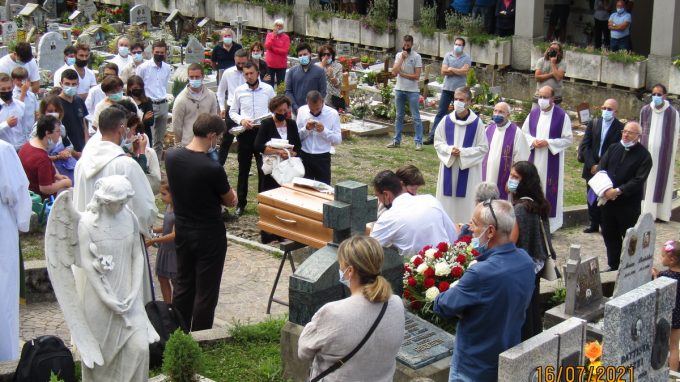 FUNERALI DON GIANOLA PREMANA_AGGL