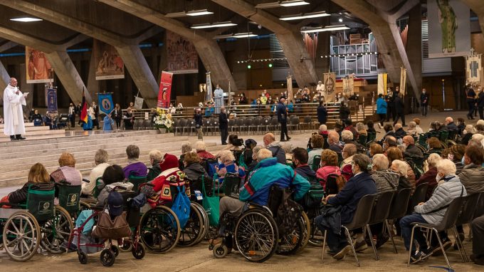 Lourdes. la Messa internazionale in San Pio X