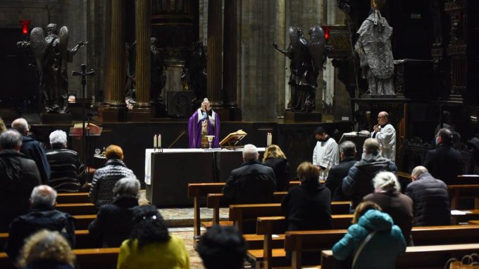 ADORAZIONE SANTISSIMO E MESSA PER LE VITTIME DI VIOLENZA E ABUSI