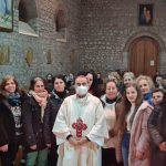 Benedizione delle donne che confezionano vestiti in Casa Rozalba