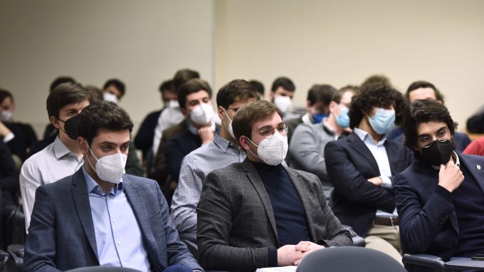 Collegio Augustinianum incontro con gli universitari