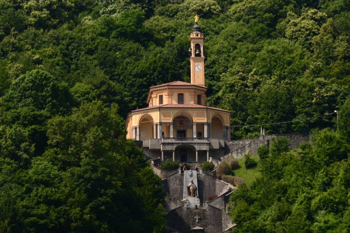 Il Santuario della Madonna del Bosco