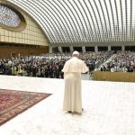 Papa Francesco durante l'udienza (foto Vatican Media / Sir)