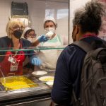 Anna Bonaiuto “in servizio” (foto Isabella Balena)