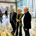 L'Arcivescovo con Maria Teresa Coppo Gavazzi (già presidente del Cif regionale) e Milena Bertani (presidente dell'Aiccre)