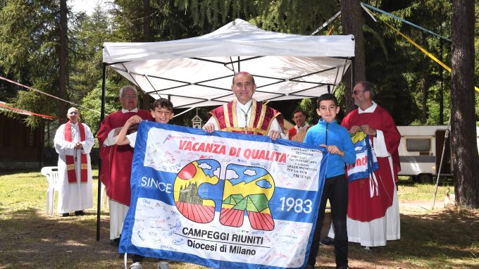 Mons. Delpini in visita ai campeggi delle parrocchie di San Bernardo e San Giuseppe di Rescaldina e di San Domenico di Legnano